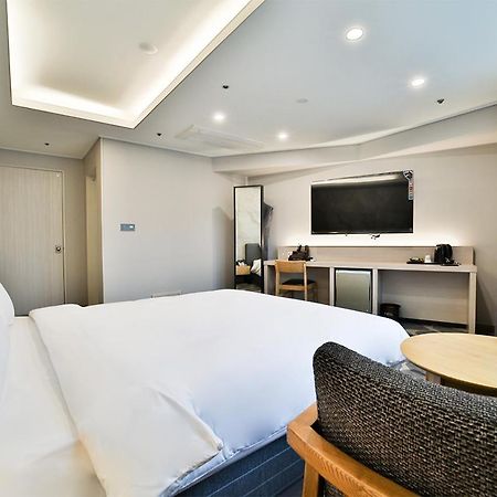 Hotel Haydn Пусан Экстерьер фото